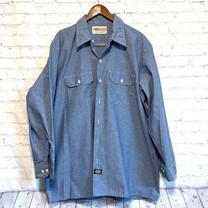 Vintage Dickies Shirt Men 17x17.5 35 Blue Chambray Work Mechanic Button 90s USA